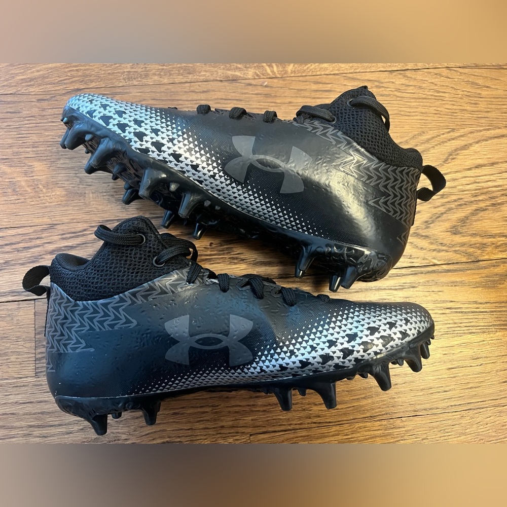 Under Armour Spotlight Franchise RM 2.0 Jr. Youth Cleats - Size 5.5Y - Picture 3 of 8